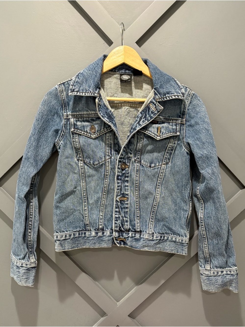 ✨•Vintage DKNY Jeans denim jacket•✨